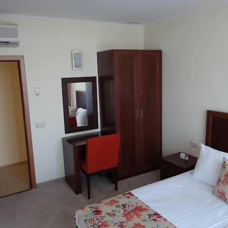 アパート Sunset ポモリエ